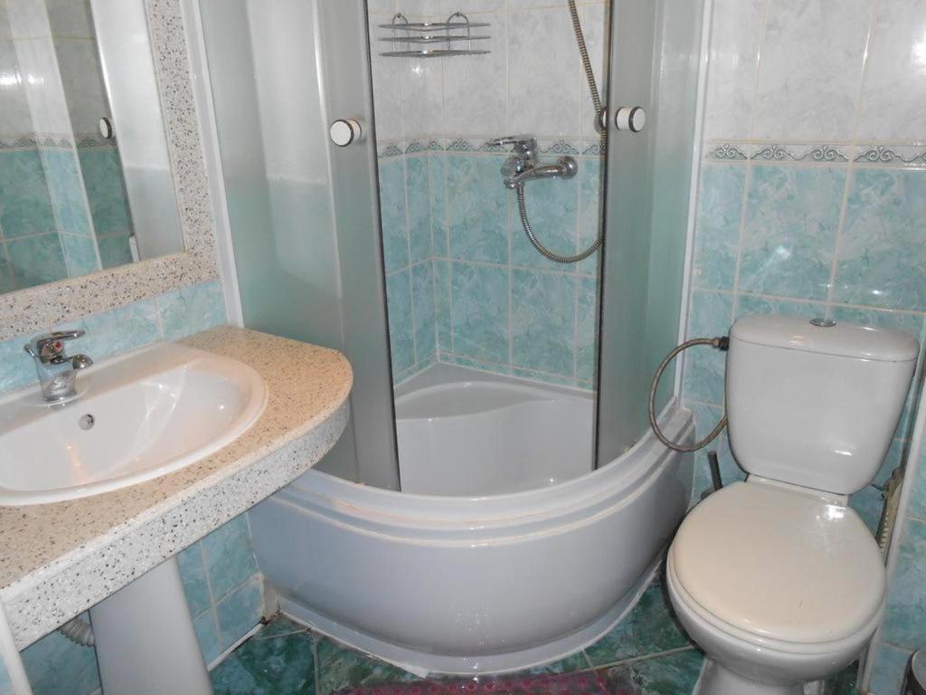 Zhibek Zholy Hotel أستانا الغرفة الصورة